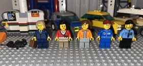 Lego 4207 City Garage Complete Set With Minifigures Manuals