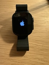 Apple Watch Ultra 3 schwarz, Silikonarmband schwarz, Ladekabel, Armbänder