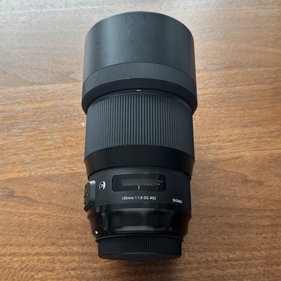 Sigma 135mm f/1.8 DG HSM Art Canon EF Lens
