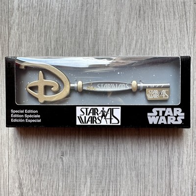 Star wars may the 4th Opening Ceremony Key 2022, Disney Store.