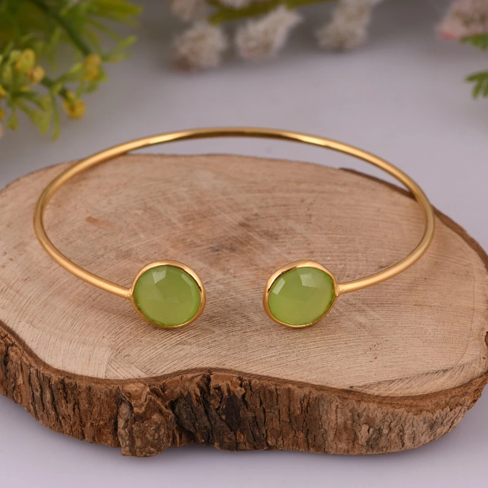 Brazalete abierto de piedras preciosas chapado en oro brazalete ajustable con prehnita verde Foto 4 de 4