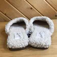 Universal Thread Women's Margot, Cream color, Slip-on Mules New in Box With Tags