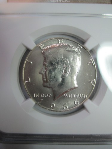 Medio dólar Kennedy 1966 NGC MS65 como nuevo certificado por el estado huelga de negocios - Imagen 3 de 11