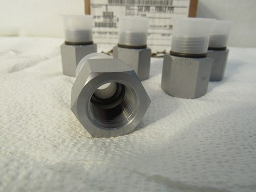 Lot of 5 Parker SAE ORB - Female Pipe Adapters P/N 10-1/2 F50G-S - Picture 6 of 6