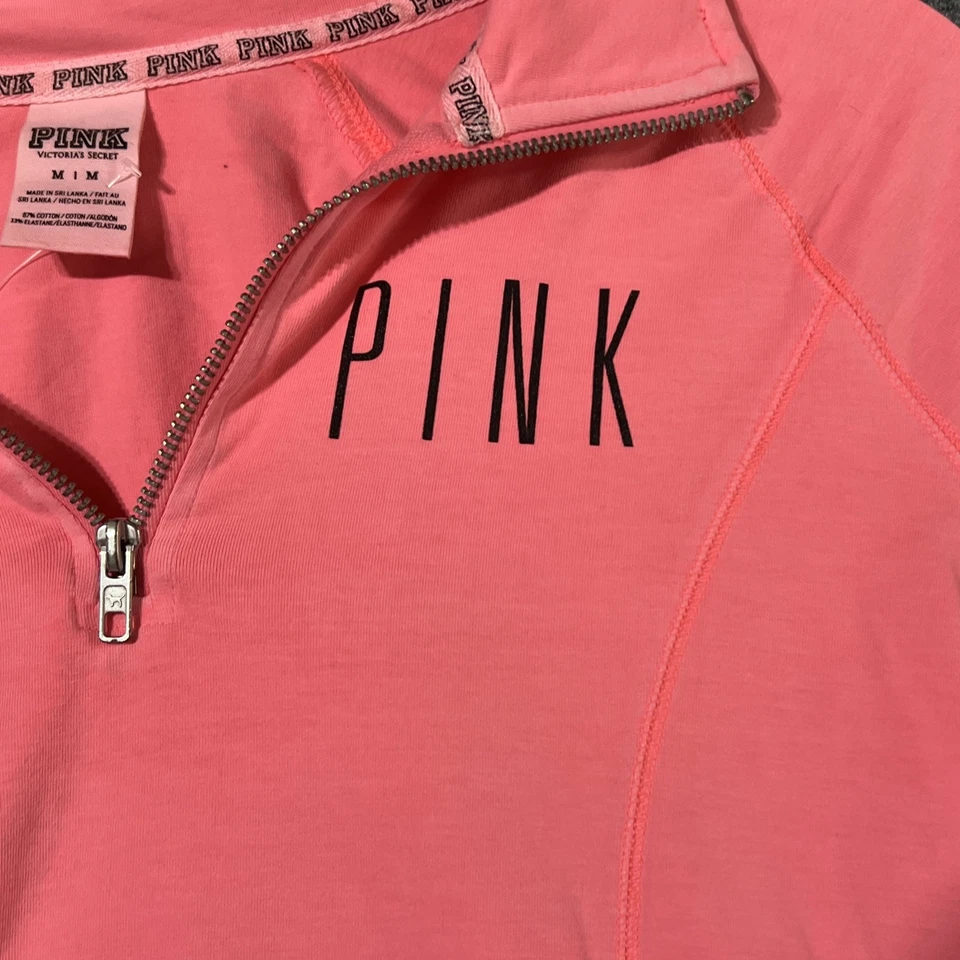 Pullover deportivo Victoria’s Secret rosa Ultimate 1/4 cremallera talla mediana Foto 2 de 4