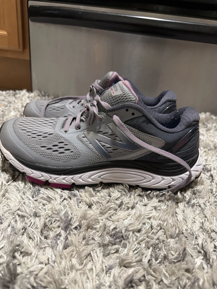 New Balance 840v4 Women’s Running Shoes – Gray/Pink – Size 10.5 – No Insoles - Image 2 of 4