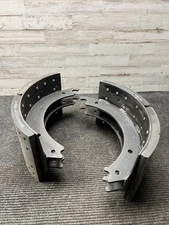 NOS Meritor Brake Shoe Pair 3222D2656 No Hardware