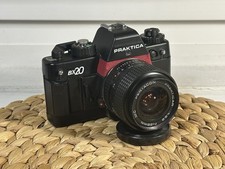 Praktica BX20 35mm-Filmkamera SLR mit Pentacon 28mm f/2.8 PB Objektiv Weitwinkel