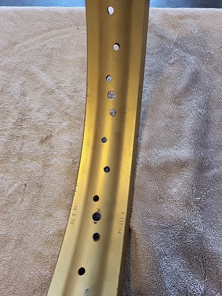 Llanta trasera MAICO 400 440 1980 18 8 75 1978 1979 1981 1982 Foto 4 de 4