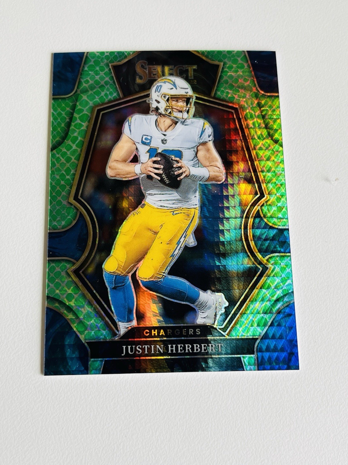 2022 Panini Select - Premier Level Justin Herbert #155 Dragon Scale Prizm /89