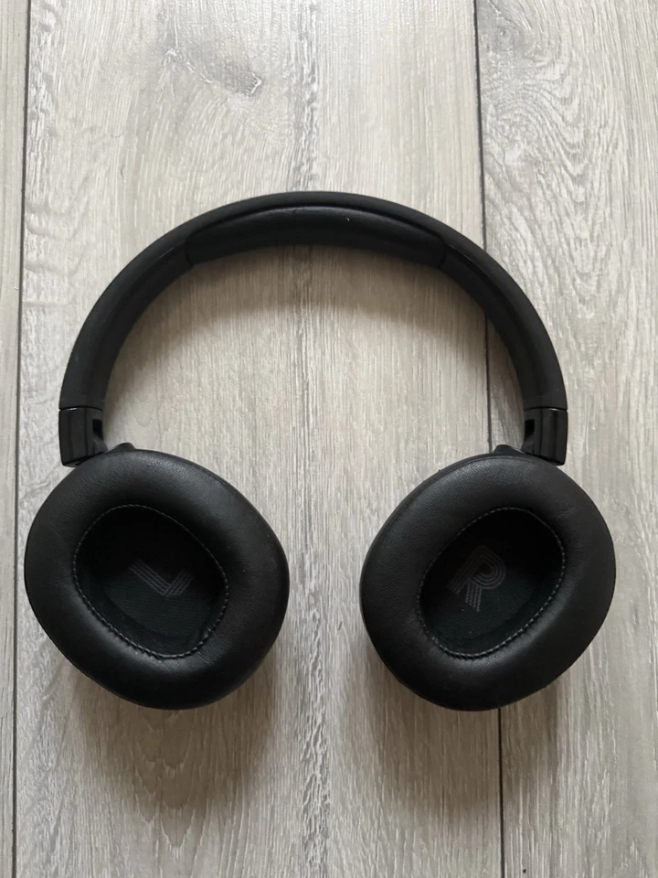 JBL Tune 720BT Over-Ear Wireless Headphones Bluetooth Pure Bass Sound Black, photo 2 of 4