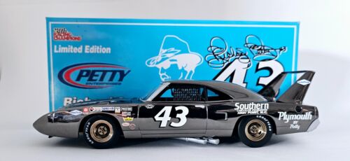 BLACK CHROME RICHARD PETTY 1/24 #43 1970 SOUTHERN CHRYSLER SUPERBIRD #35 OF 72 - Picture 1 of 11