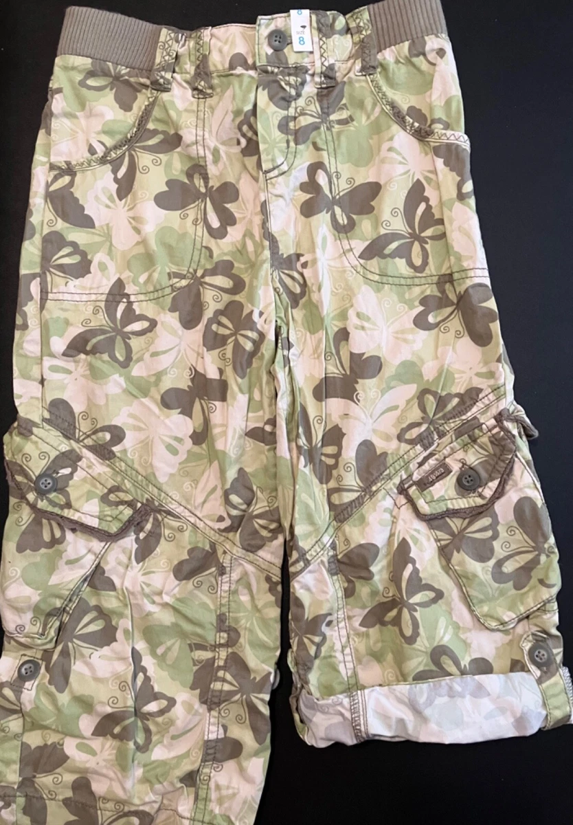 Pantalones capri de algodón camuflados mariposa verde The Chidren’s Place con longitud ajustada talla 8