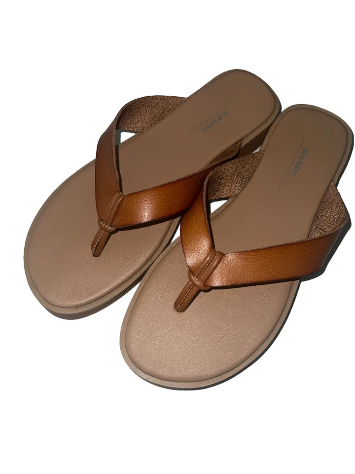 Sandálias femininas Old Navy tamanho 7 chinelos almofadas couro superior  - Imagem 2 de 4