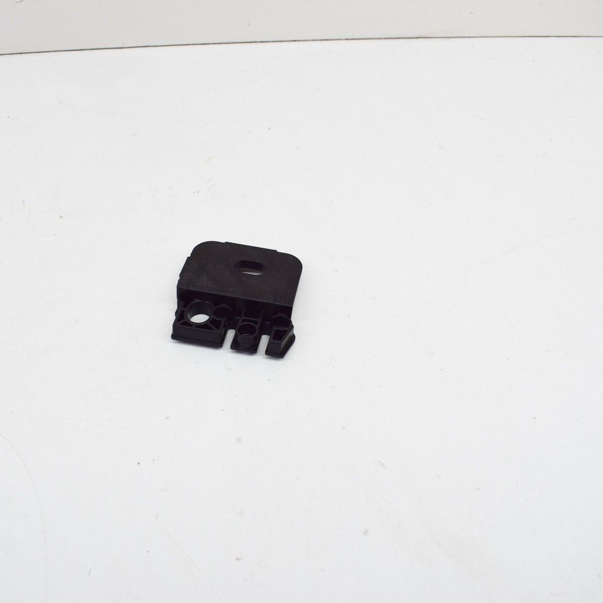 FORD FOCUS MK4 519 Right Headlight Bracket Mount Set 2206772 NEW  