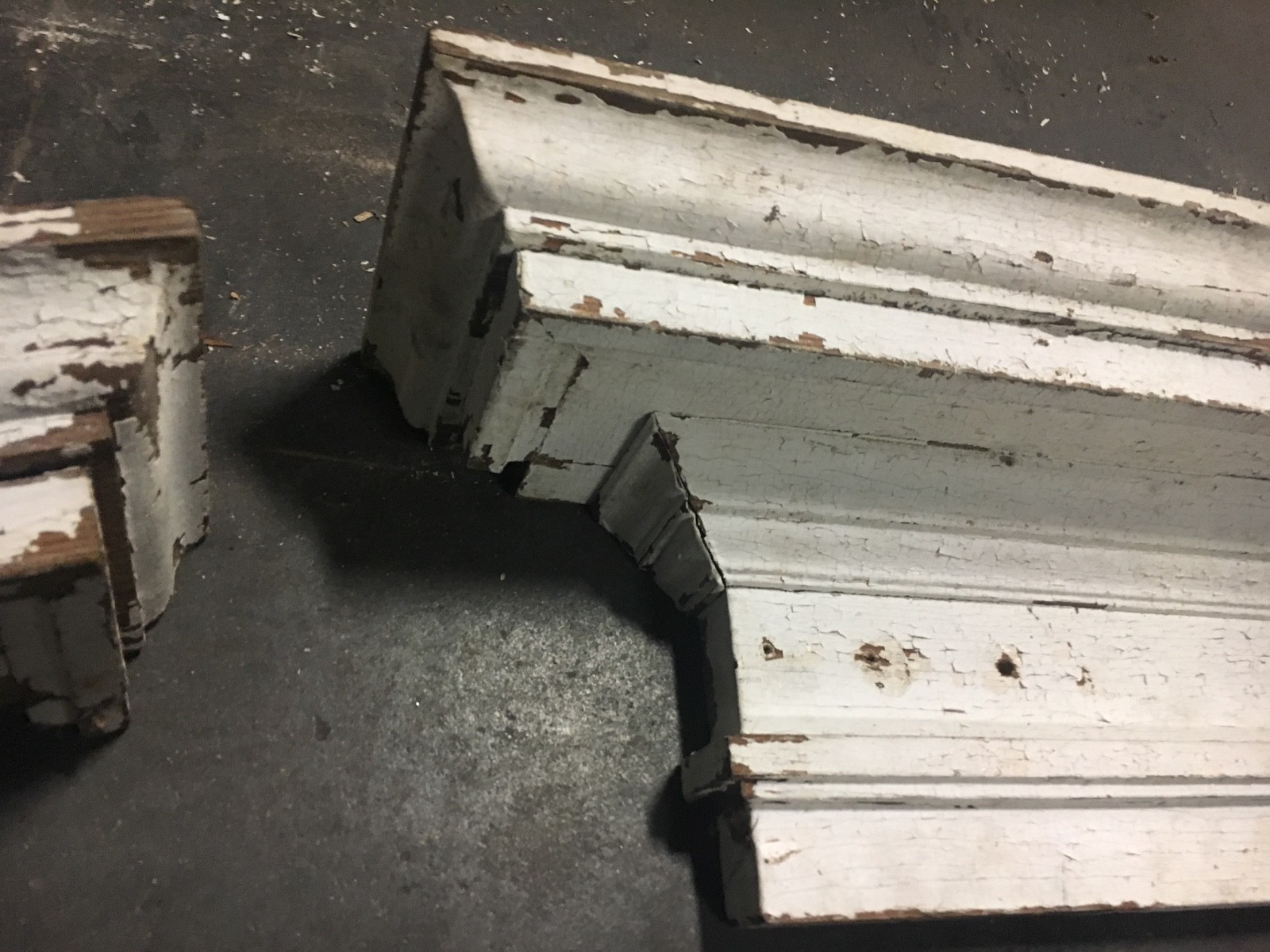 c1870 victorian farm house window header pediment - heavy molding 40