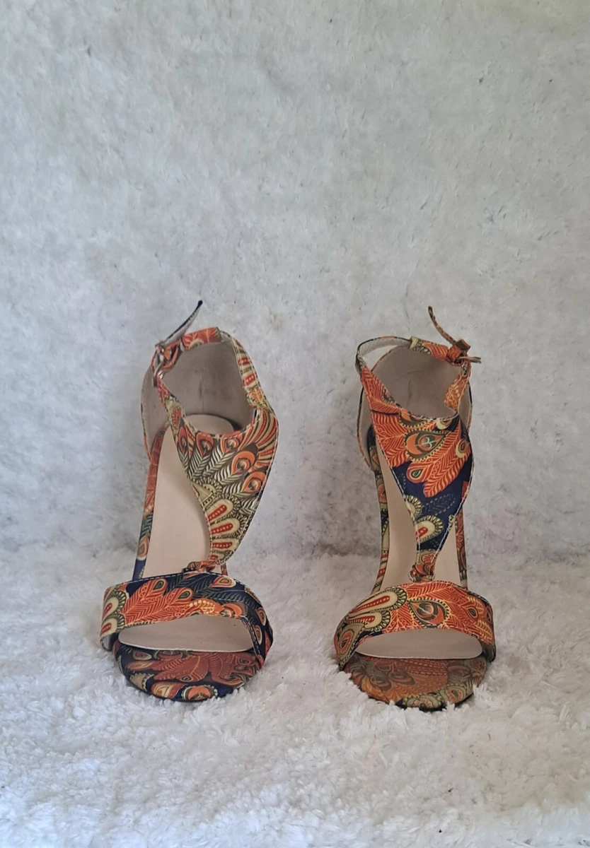 Elegantes zapatos de mujer. Size 8. 4
