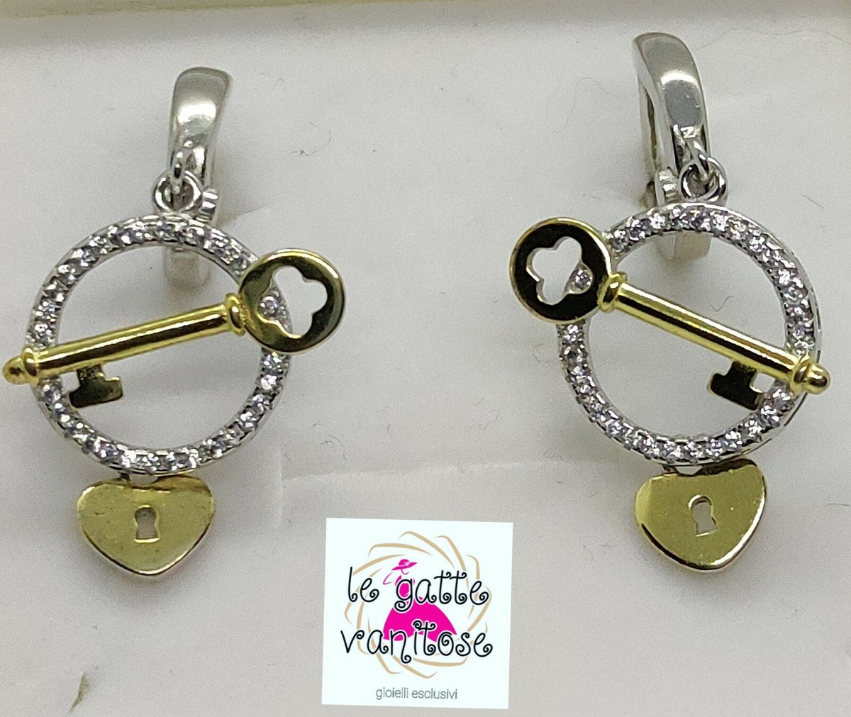 Orecchini pendenti in argento sterling 925 con perle e zirconi