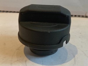 VW Polo 6N Audi A4 / gebr. Tankdeckel Tankverschluss 1H0201553B #984