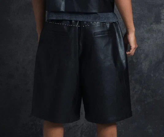 Boohoo человек Trippie красный расслабленный с заклепками PU короткие 1400 размер S новый с Ярлыками черный - Изображение 2 из 4