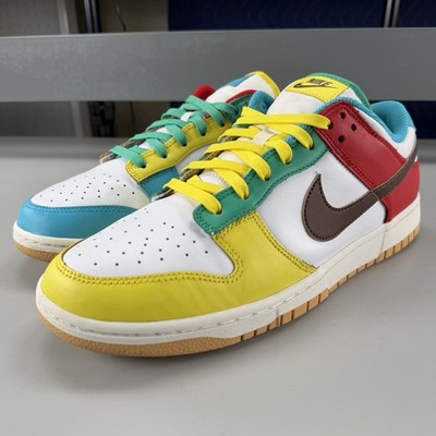 Size 10.5 - Nike Dunk SE Low Free.99 - White