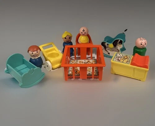 Vintage 1973 Fisher Price Little People Play Family Nursery Set #761 Complete