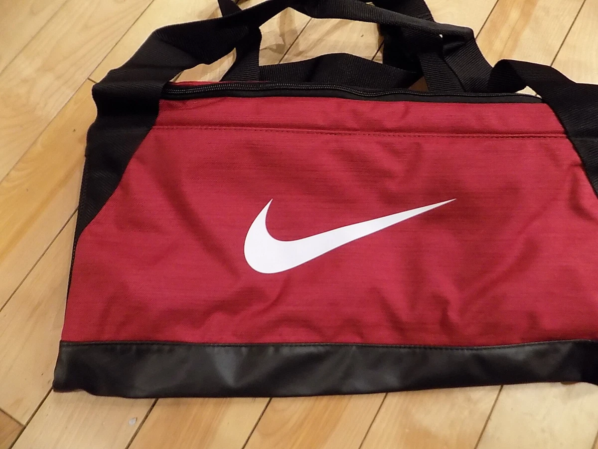 Nike Brasilia Small Duffel Gym Bag Red Crush/Black/White BA5335-618 Boys  Men's