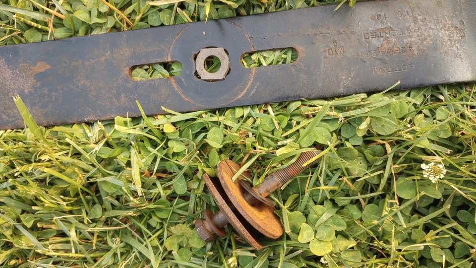 Lâmina de cortador autopropulsada SCOTTS 229630X8A e motor Bt Tecumseh OVRM120 22032E - Imagem 3 de 4