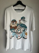 Vintage 90s Miami Dolphins Looney Tunes Shirt  AN50445