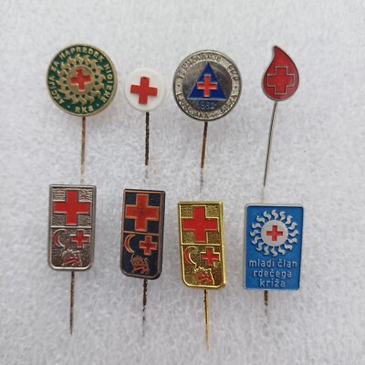 Vintage Red Cross Crest Blood Donor Pin Ex-Yugoslavia Slovenia 8/1 LOT 1