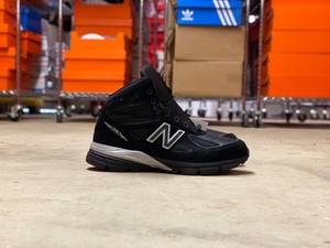 new balance 990 marvel