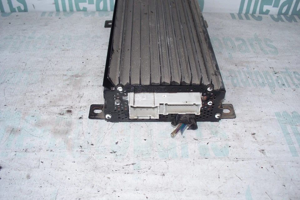 AMPLIFICADOR AMPLIFICADOR BOSE 1998-2004 CADILLAC SEVILLE OEM PARA RADIO ESTÉREO 25686311 Foto 2 de 4