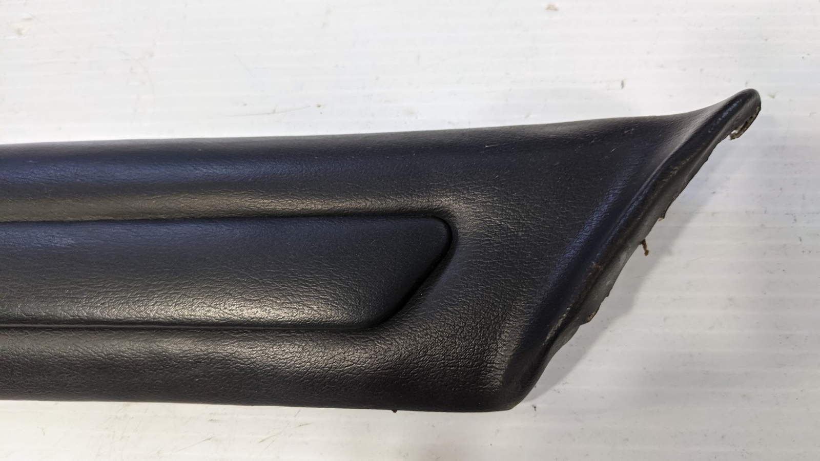 FERRARI 308 GTSi inside cover A PILLAR WITH TRIM 60356805 left SIDE -