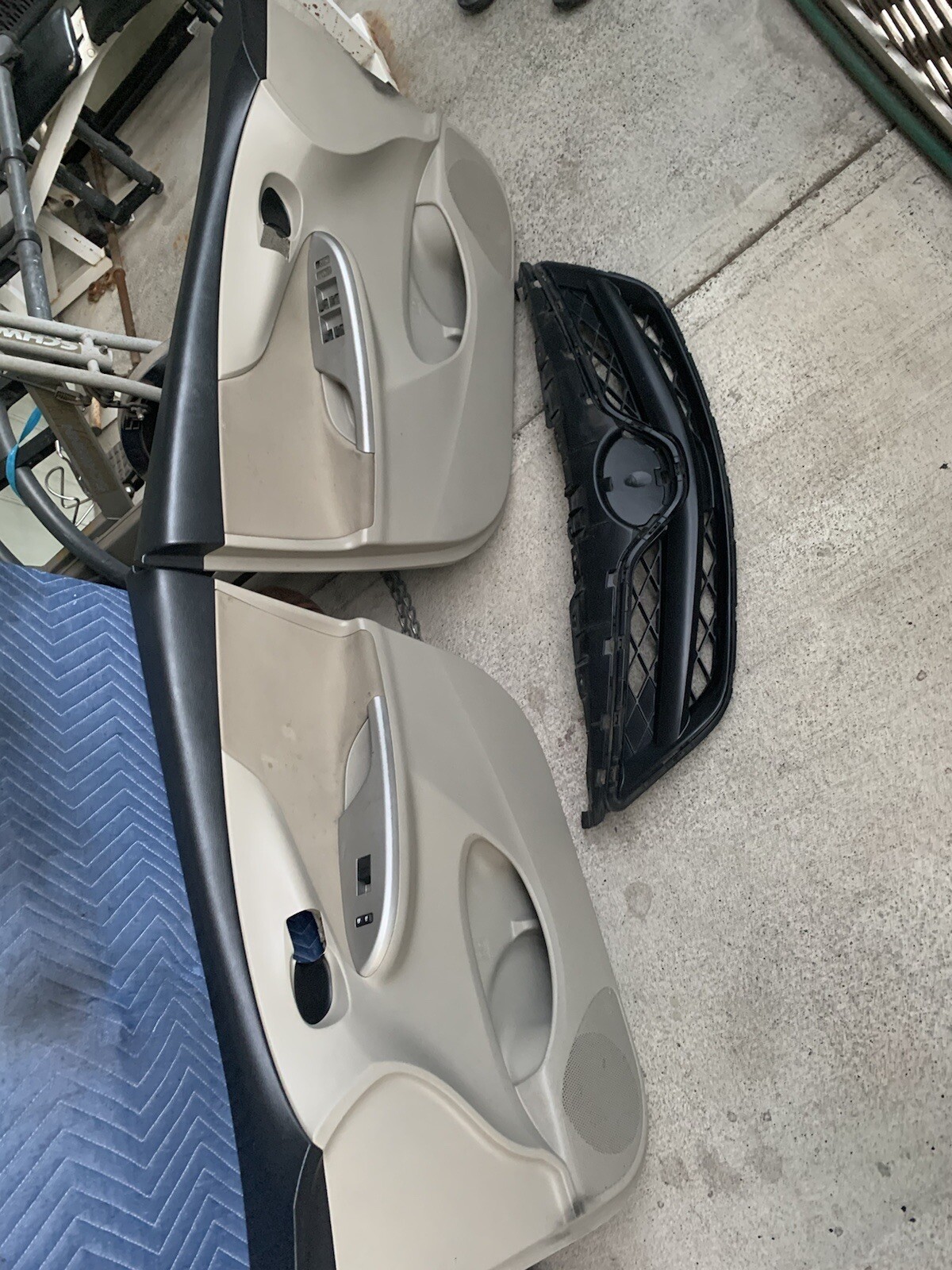 Picture 2 of 5