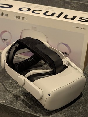 Meta Oculus Quest 2 128GB VR-Headset Mit Kiwi Strap, VR Cover Grips, Case, OVP