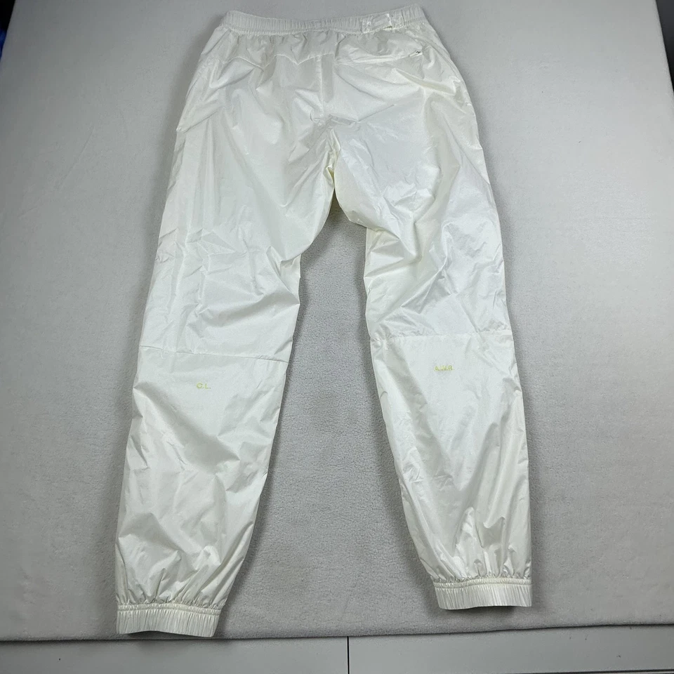 Calça Nike NOCTA Masculina Pequena Branca AWR CL Ripstop Track Golfe Atlético DJ5588 - Imagem 4 de 4