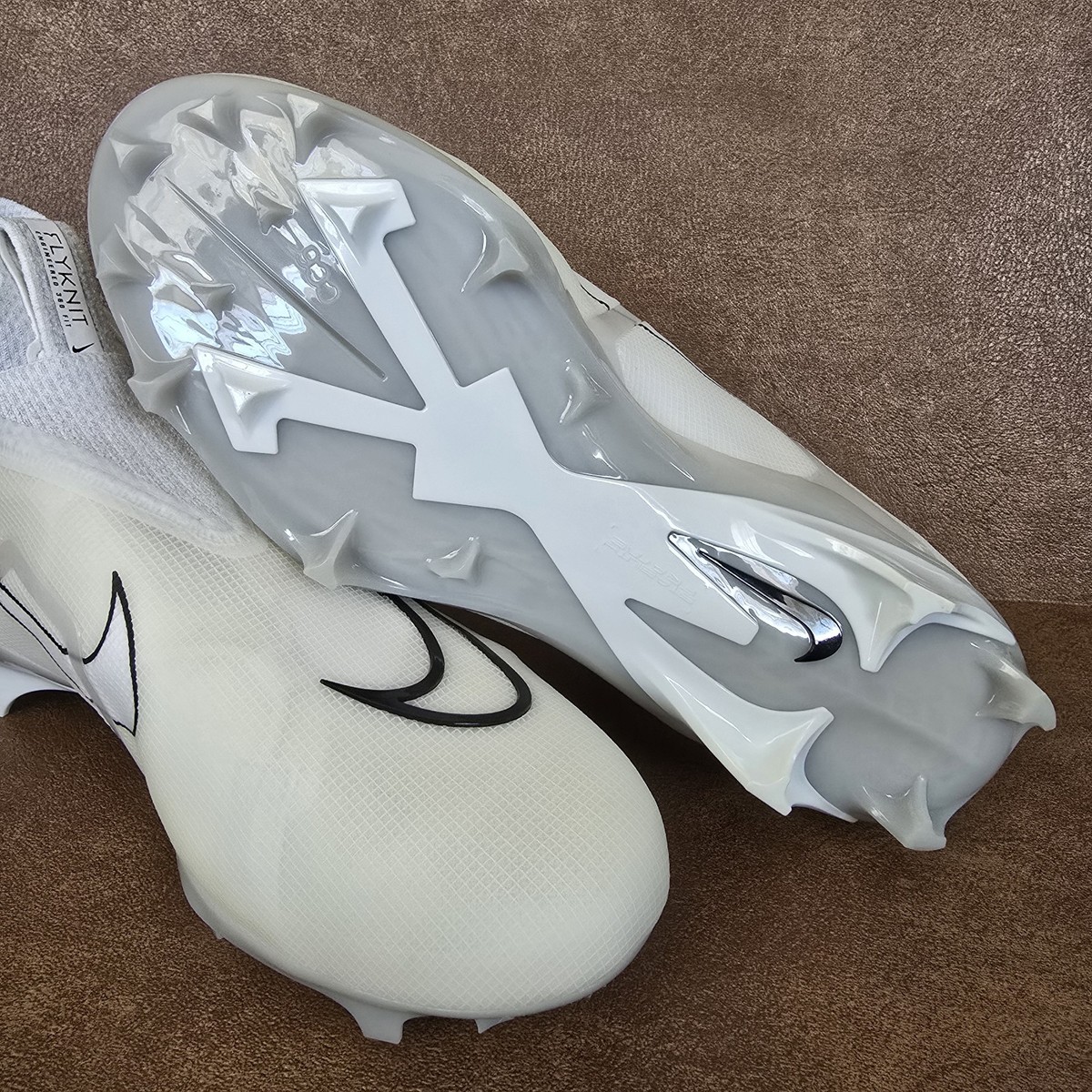 Nike Football Cleats Alpha Menace Elite 3 Pure Platinum  display picture 3