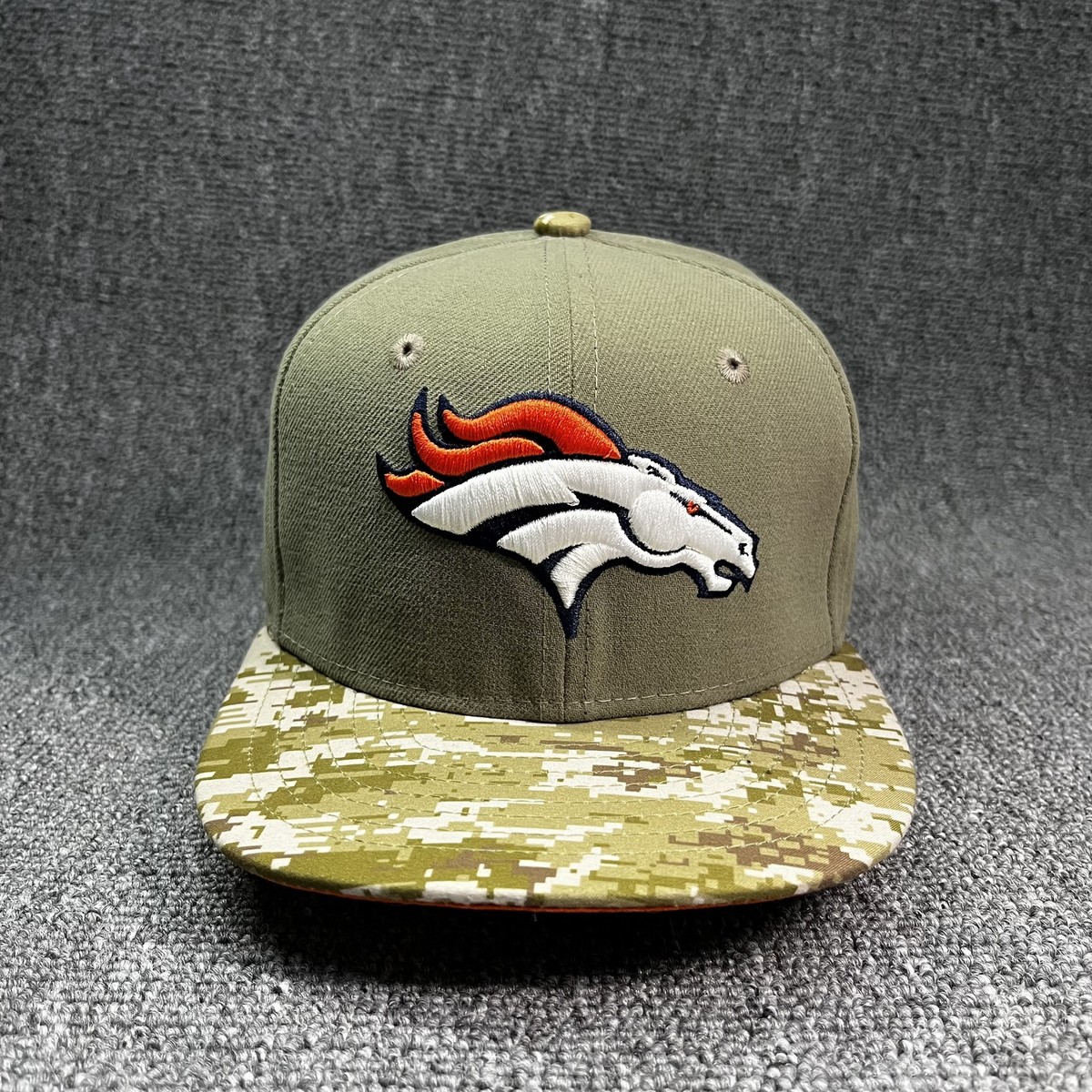 Denver Broncos New Era 59FIFTY Salute to Service Hat 2013 Camo Size 6 1/2 Youth