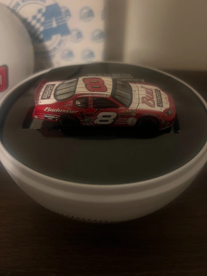 DALE GAINHARDT JR #8 Bud / MLB All Star Game 2003 Monte Carlo e lata de beisebol - Imagem 4 de 4