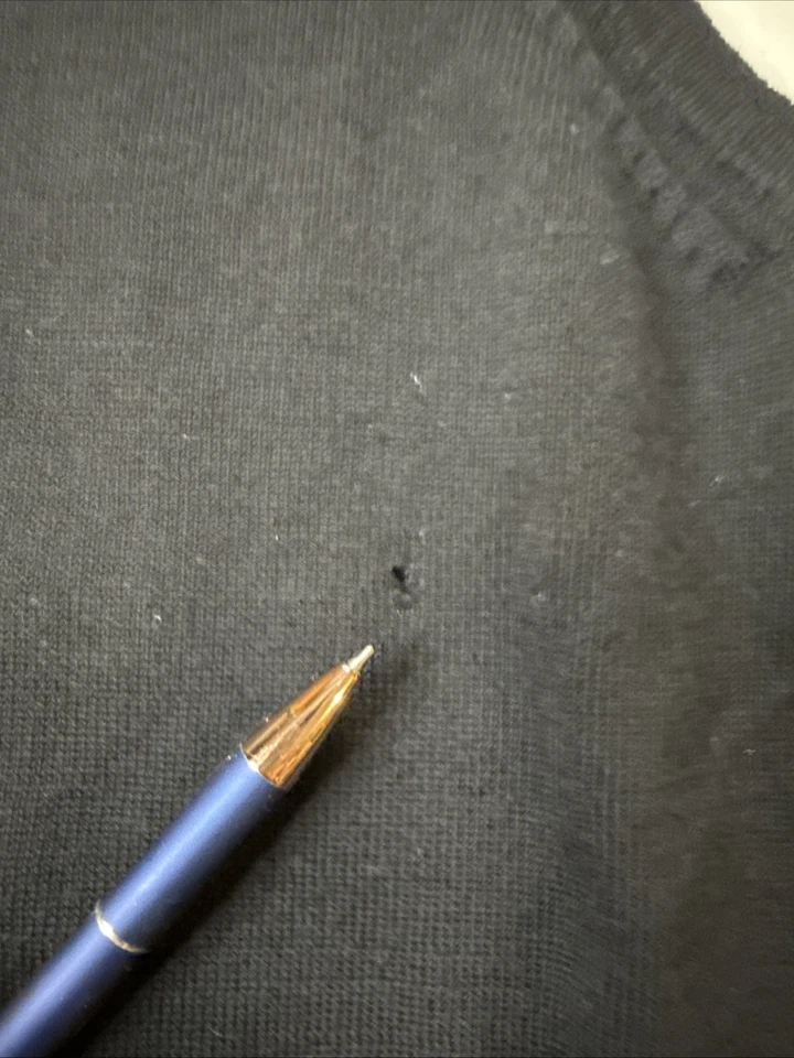 Express Design Studio Men’s Black 100% Merino Wool Vest Size Large - Image 4 of 4