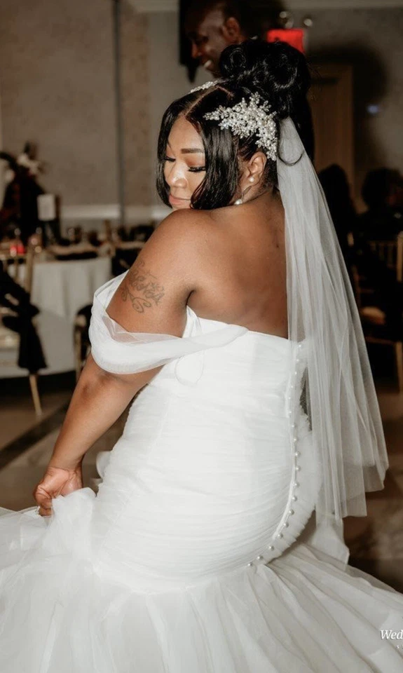 wedding dress size 16 used Foto 2 de 4