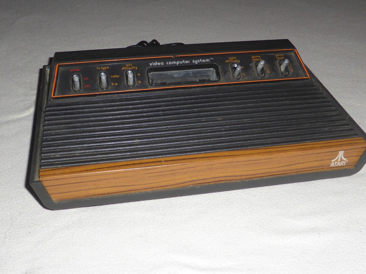 VINTAGE ATARI 2600 SYSTEM CONSOLE ONLY LIGHT SIXER CX-2600 HONG
