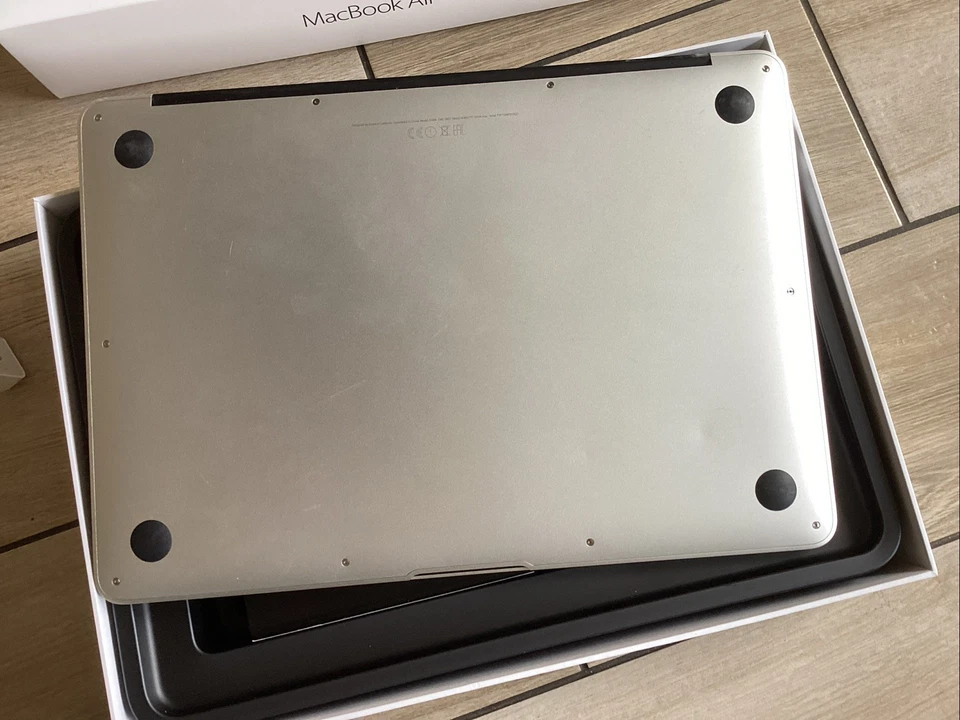 Apple MacBook Air 13" · i5 5th gen 1.6 GHz · 8GB · 128GB, Foto 4 von 5