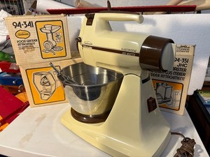 Vintage Sunbeam Mixmaster, 3 NEW attachments, Slicer/Shredder, Juicer, grinder