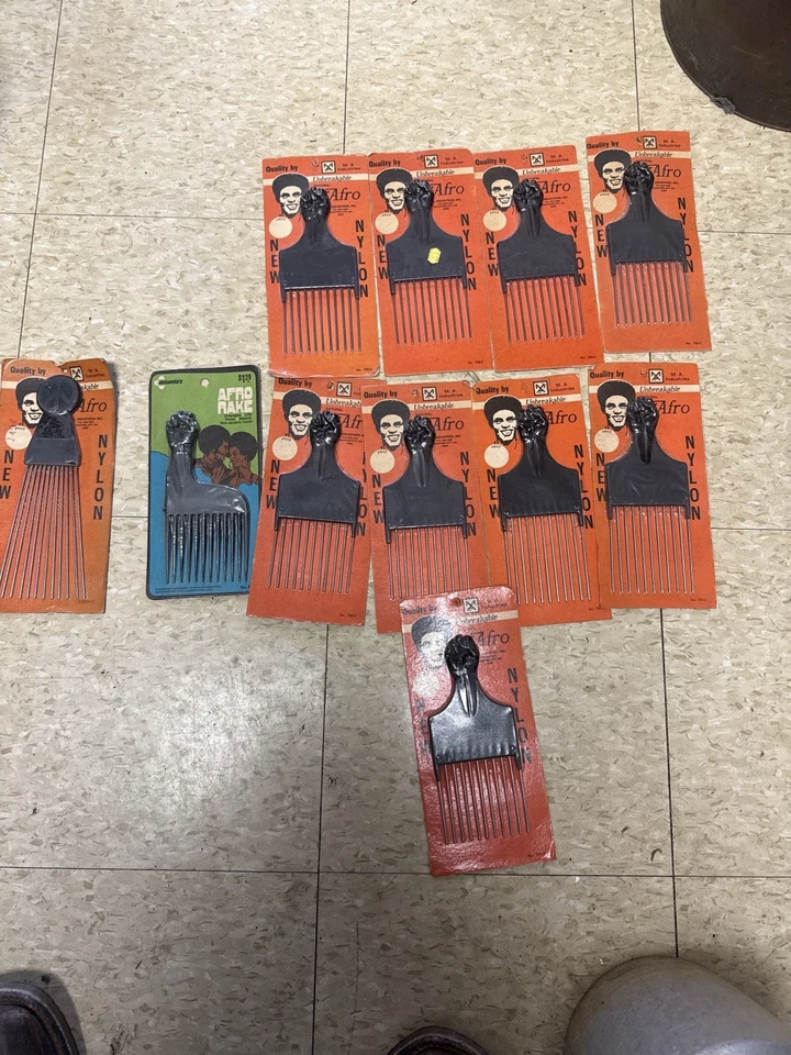 Lote de selección afro vintage NOS M.A. Tarjetas Industries Black Power Fist Peace Rake Foto 2 de 4