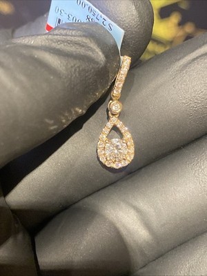 14 Karat Gelbgold Anhänger mit 0,65 Karat natürlichen Diamanten
