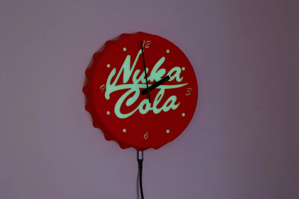 LED Backlit Retro Glow Nuka Cola Clock, 10 Inch - Image 4 of 4