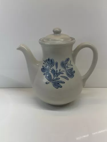 Pfaltzgraff Yorktowne Coffee Tea Pot with Lid # 7-490 Holds 7 Cups 9.5" Tall
