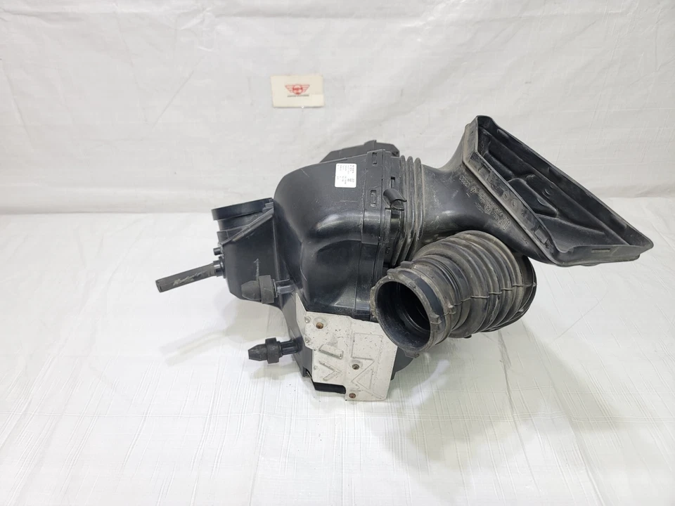 2009-2016 Audi A4 Air Intake Cleaner Box Housing OEM 8K0-133-837-BJ - Изображение 3 из 4