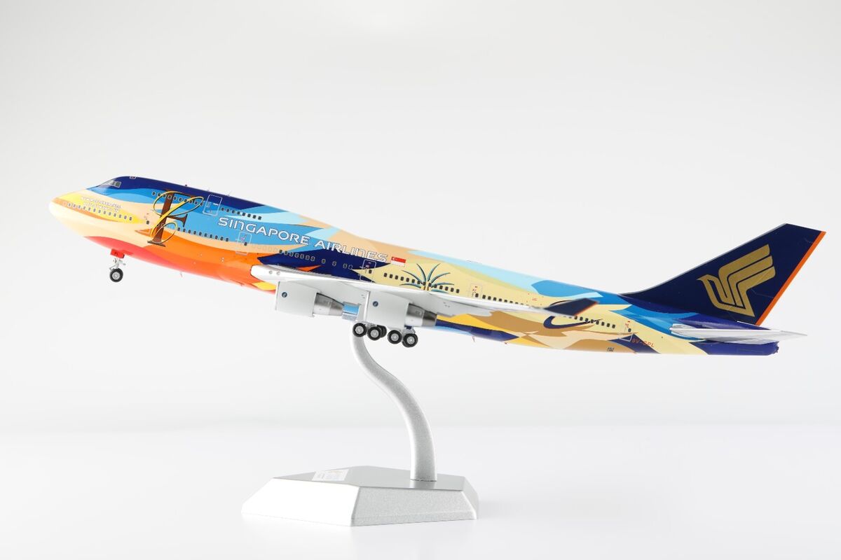 SQ Wings 1/200 Singapore Airlines Boeing 747-400 9V-SPL SQ Wings 1/200 Singapore Airlines Boeing 747-400 9V-SPL